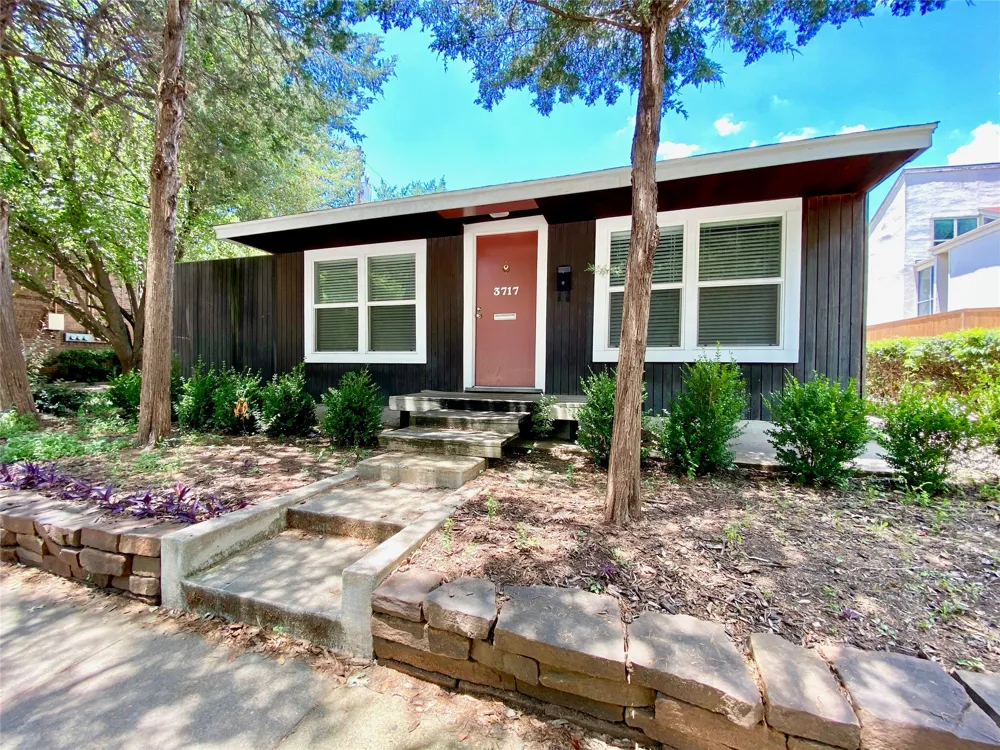 3717 Throckmorton Street