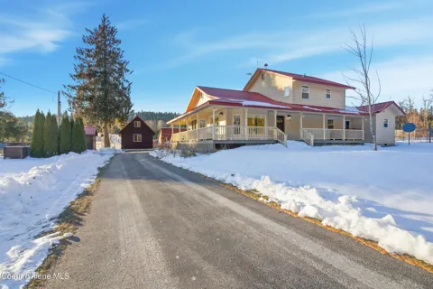 758 Meadowood Road