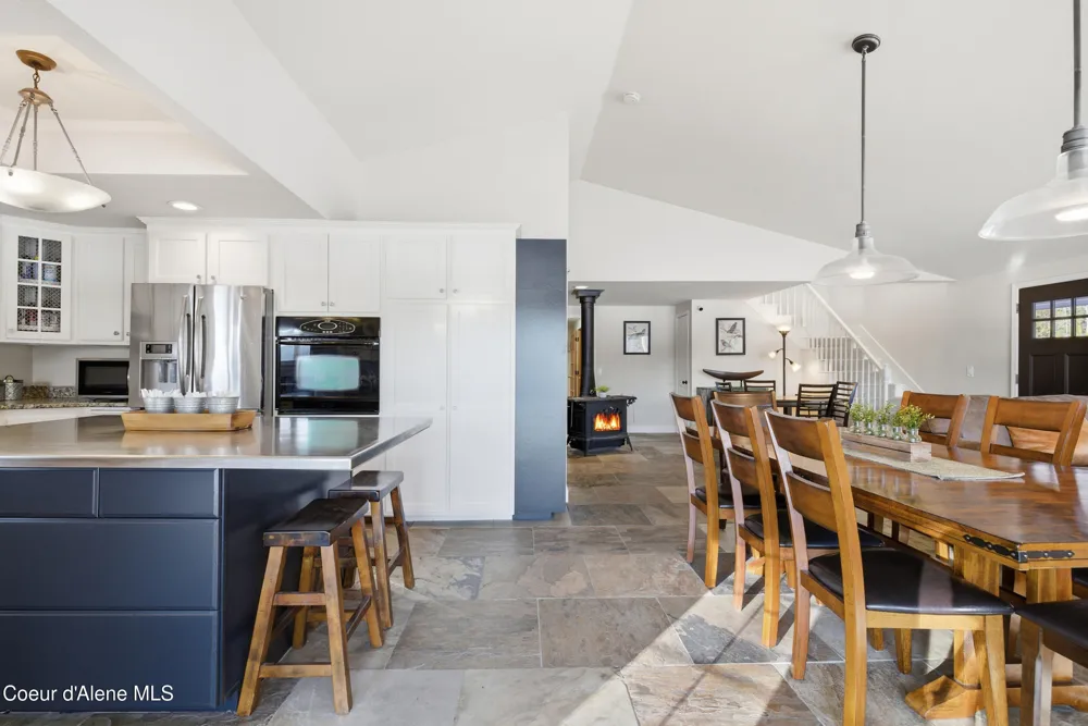 758 Meadowood Road Sandpoint, ID 83864