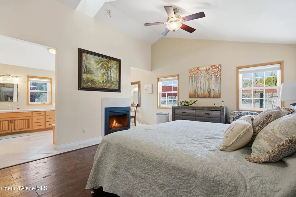 758 Meadowood Road Sandpoint, ID 83864