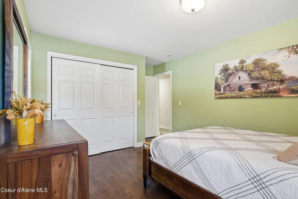 758 Meadowood Road Sandpoint, ID 83864