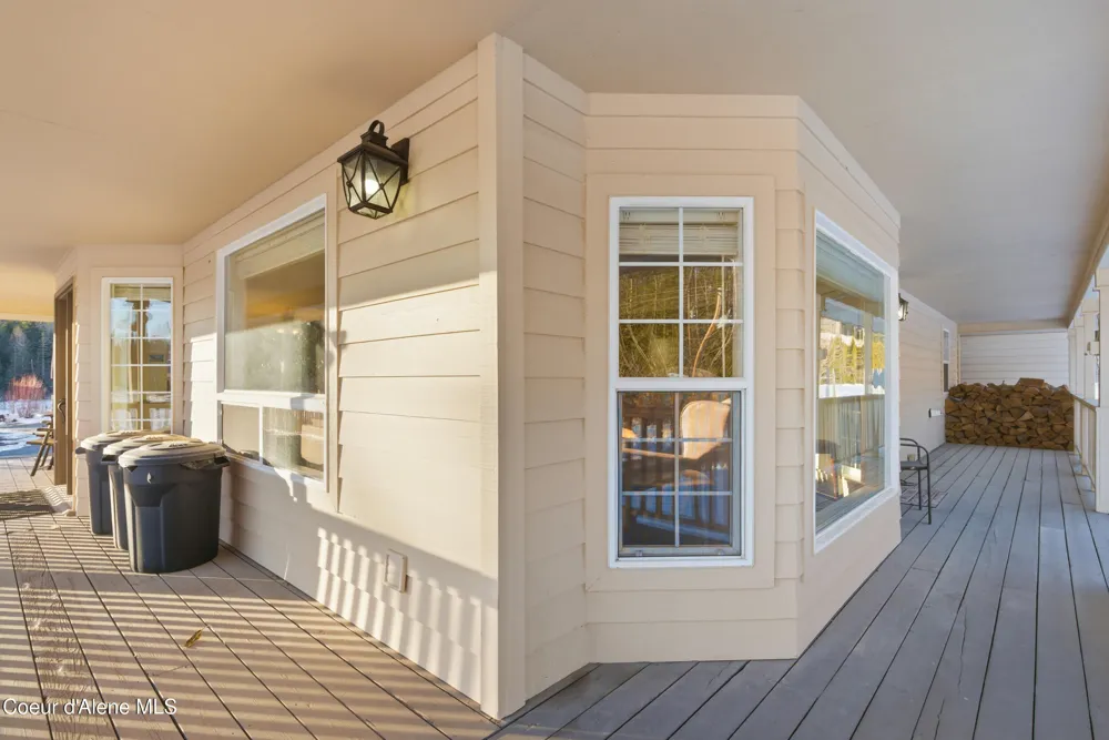758 Meadowood Road Sandpoint, ID 83864