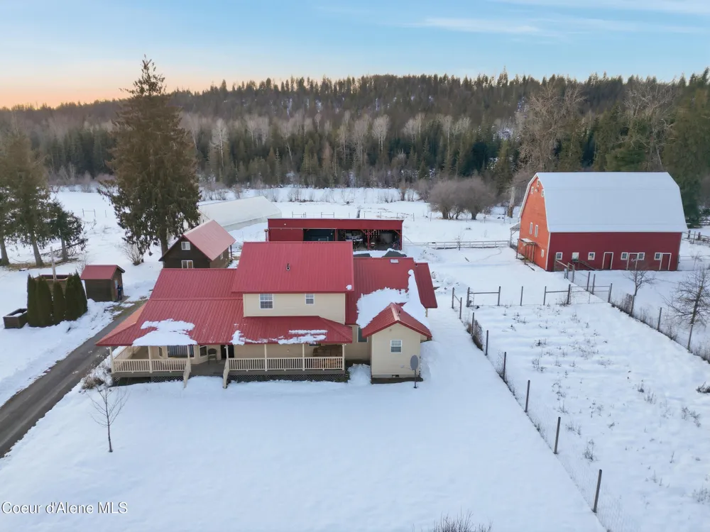 758 Meadowood Road Sandpoint, ID 83864