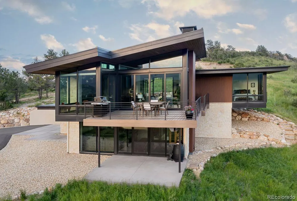 6450 E Roxborough Drive