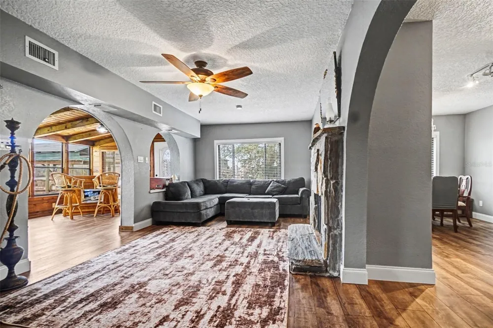 55316 CLAIRE STREET Astor, FL 32102