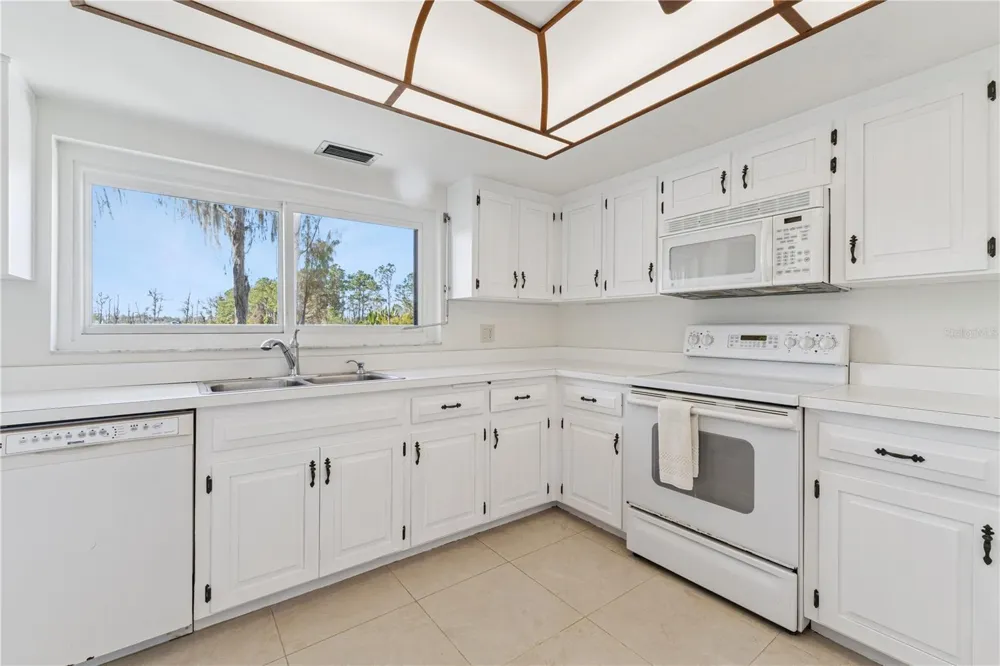 6204 MASTERS BOULEVARD #202 Orlando, FL 32819