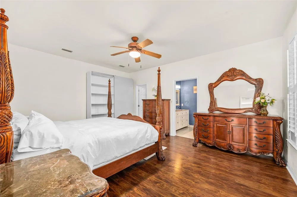 11550 NW 17TH PLACE Gainesville, FL 32606