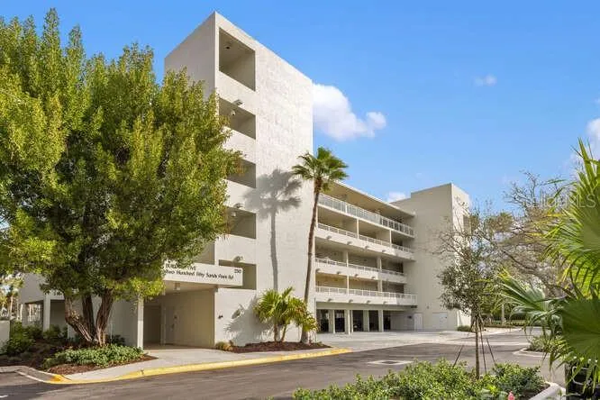 250 SANDS POINT ROAD #5203 Longboat Key, FL 34228