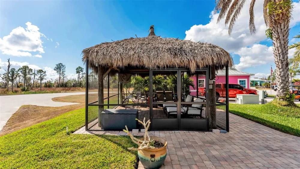 3268 FISH HAWK DRIVE Polk City, FL 33868