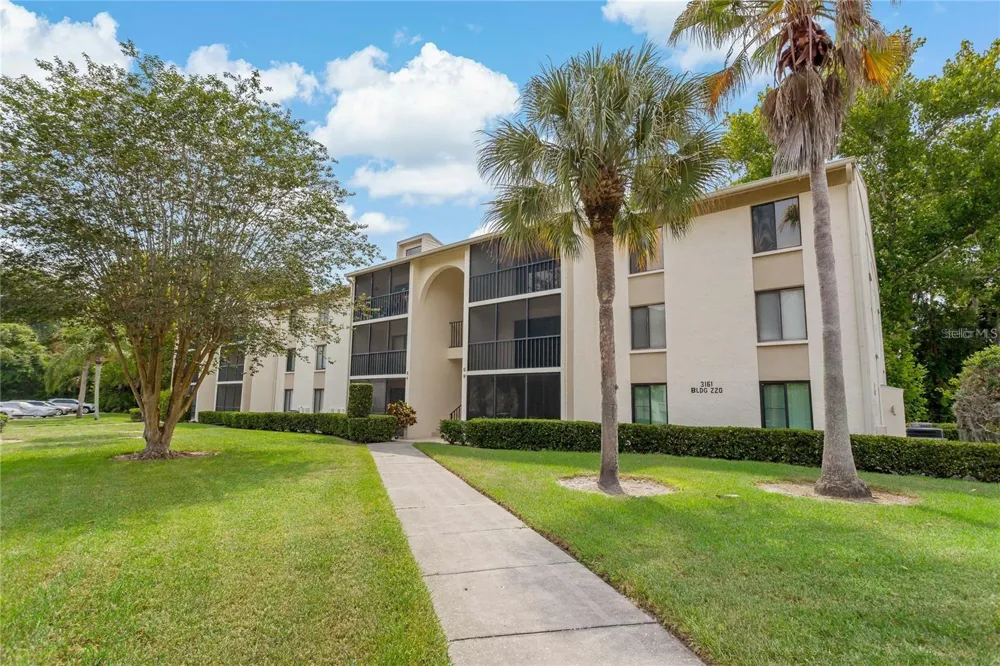 3161 LAKE PINE WAY S #F3 Tarpon Springs, FL 34688