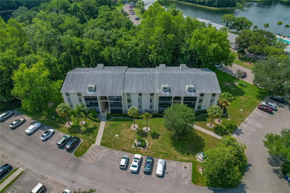 3161 LAKE PINE WAY S #F3 Tarpon Springs, FL 34688