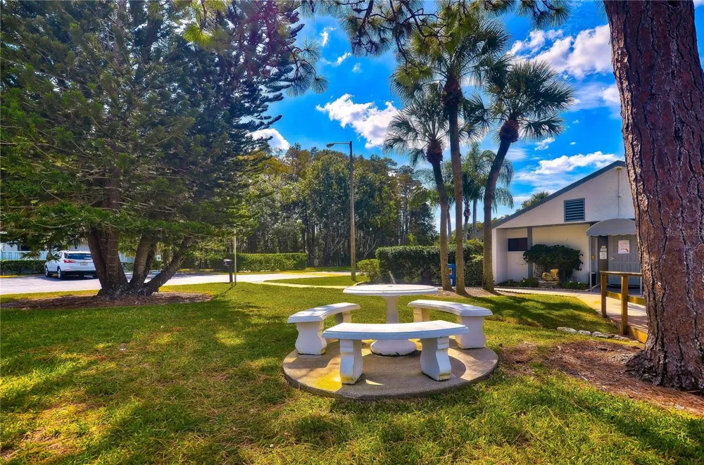 3161 LAKE PINE WAY S #F3 Tarpon Springs, FL 34688
