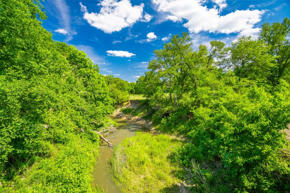 LCR 412 Groesbeck, TX 76642