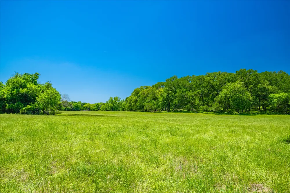 LCR 412 Groesbeck, TX 76642