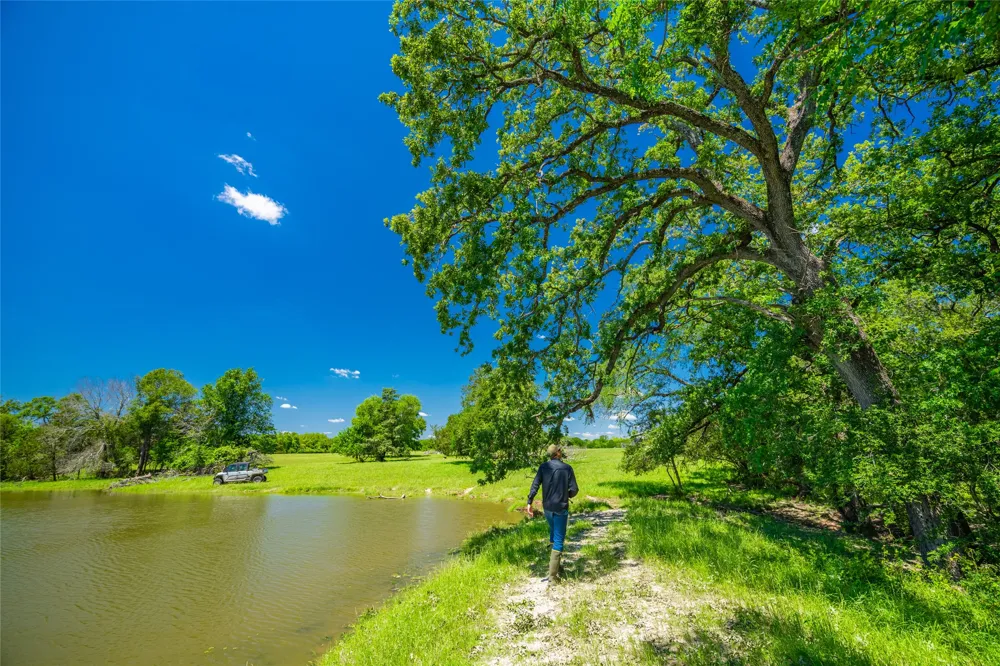 LCR 412 Groesbeck, TX 76642