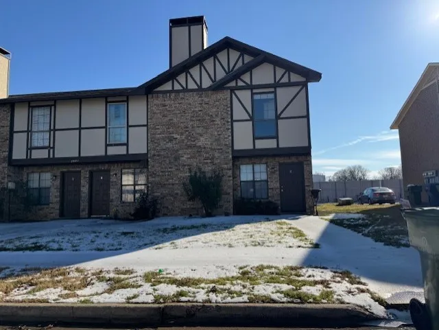 2802 Wimbledon Court #D