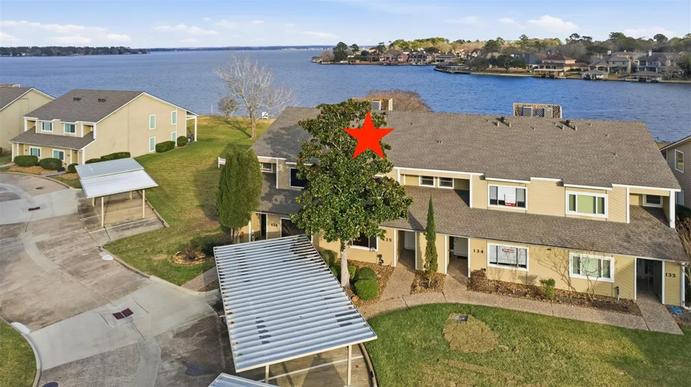 135 April Point Drive S