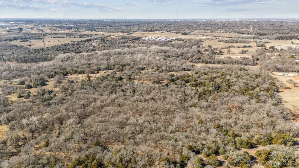 4200 E I-35 Highway Edmond, OK 73013