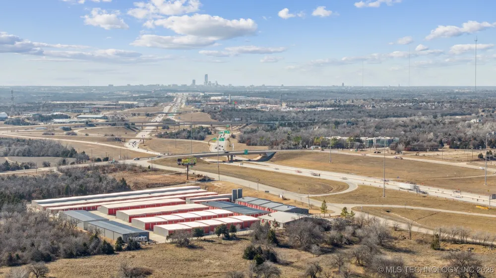 4200 E I-35 Highway Edmond, OK 73013