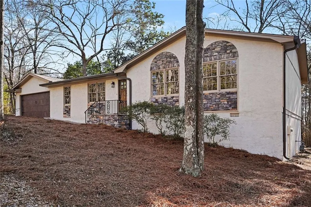 2304 Rolling Acres Drive SW