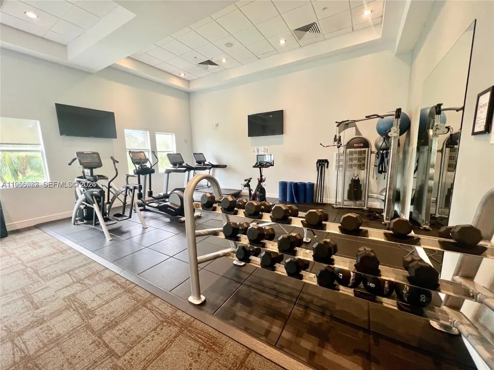 5300 NW 87th Ave #1209 Doral, FL 33178