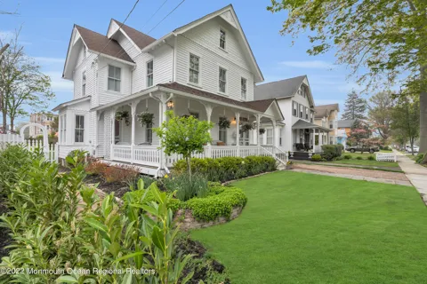 21 Pearce Avenue