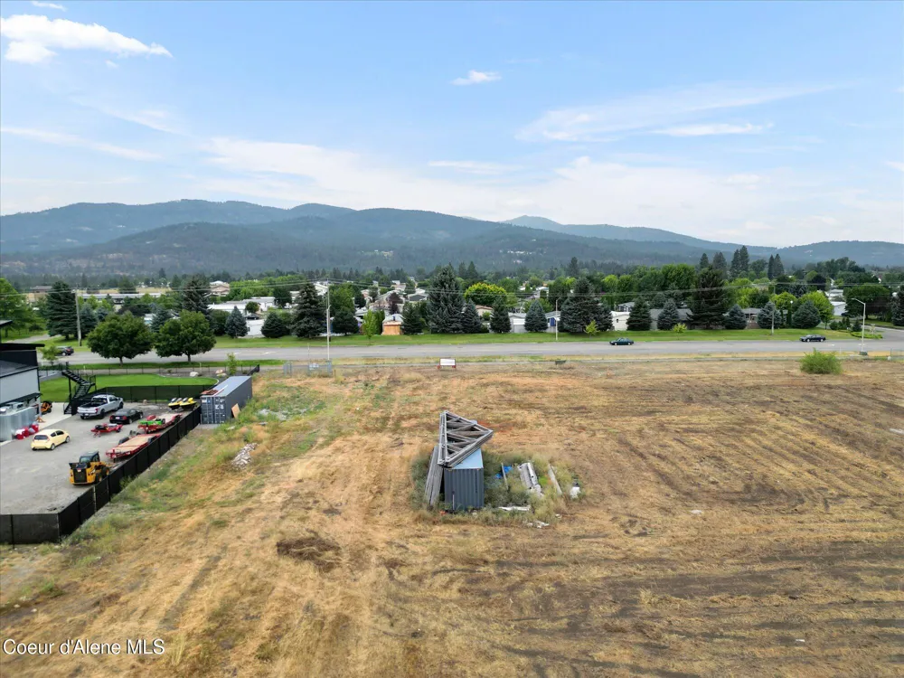 2087 W Seltice Way Post Falls, ID 83854
