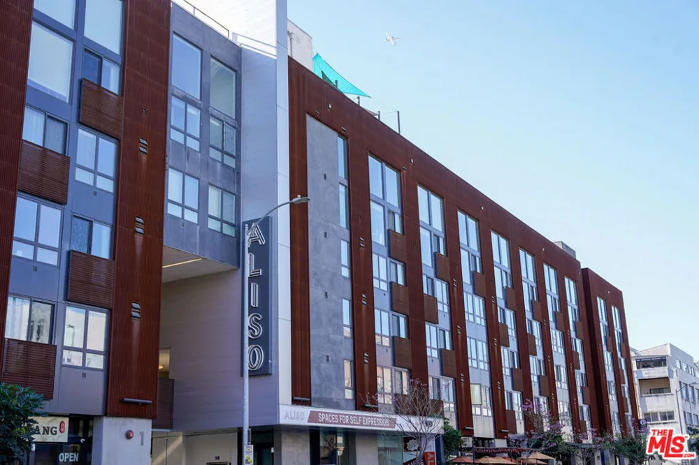 950 E 3rd Street #5203