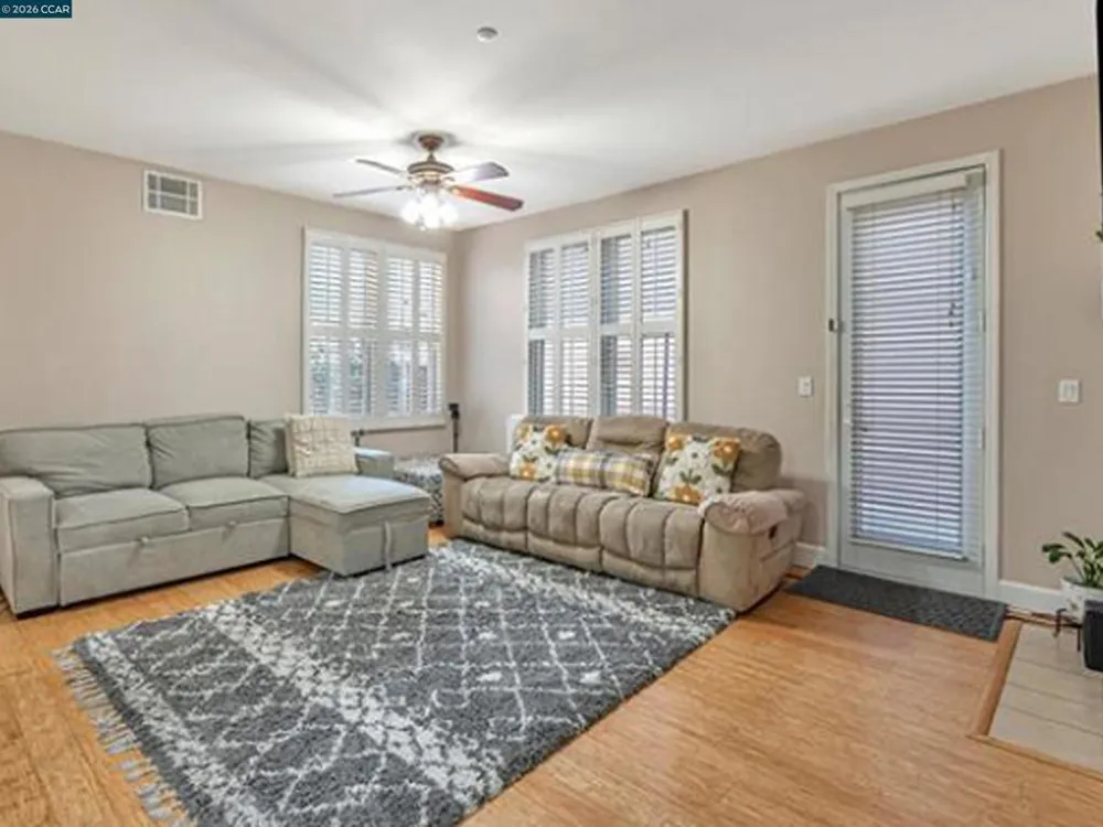 2036 SERRA LN Hercules, CA 94547