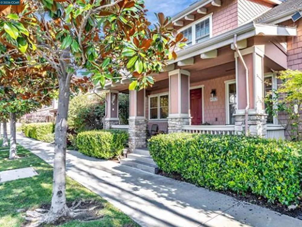2036 SERRA LN Hercules, CA 94547