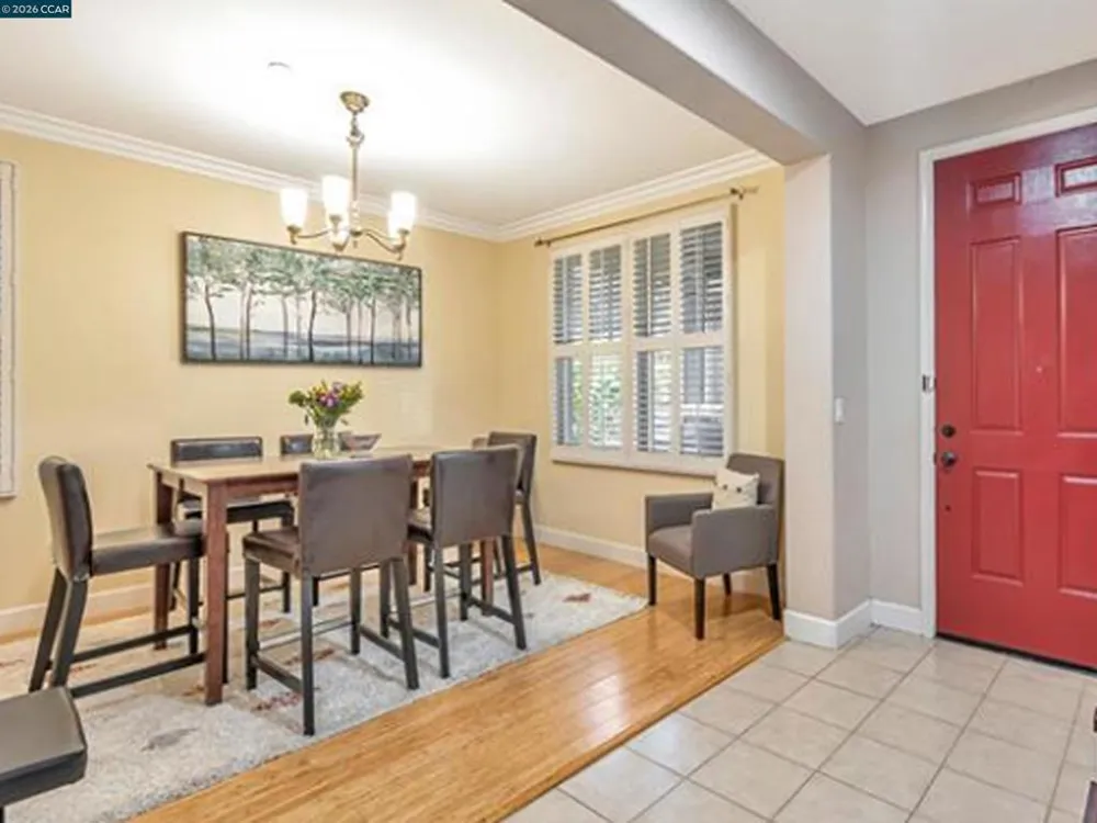 2036 SERRA LN Hercules, CA 94547