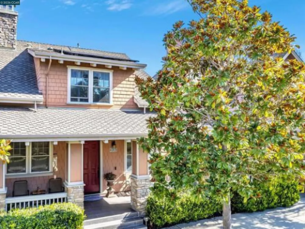 2036 SERRA LN Hercules, CA 94547