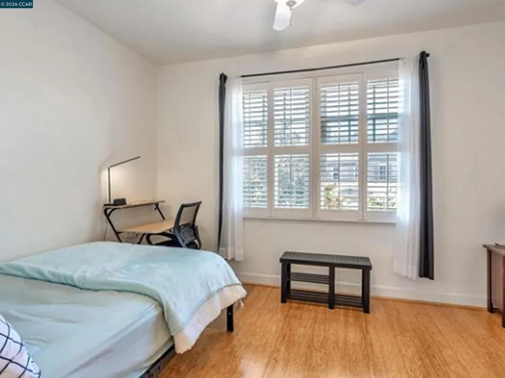 2036 SERRA LN Hercules, CA 94547