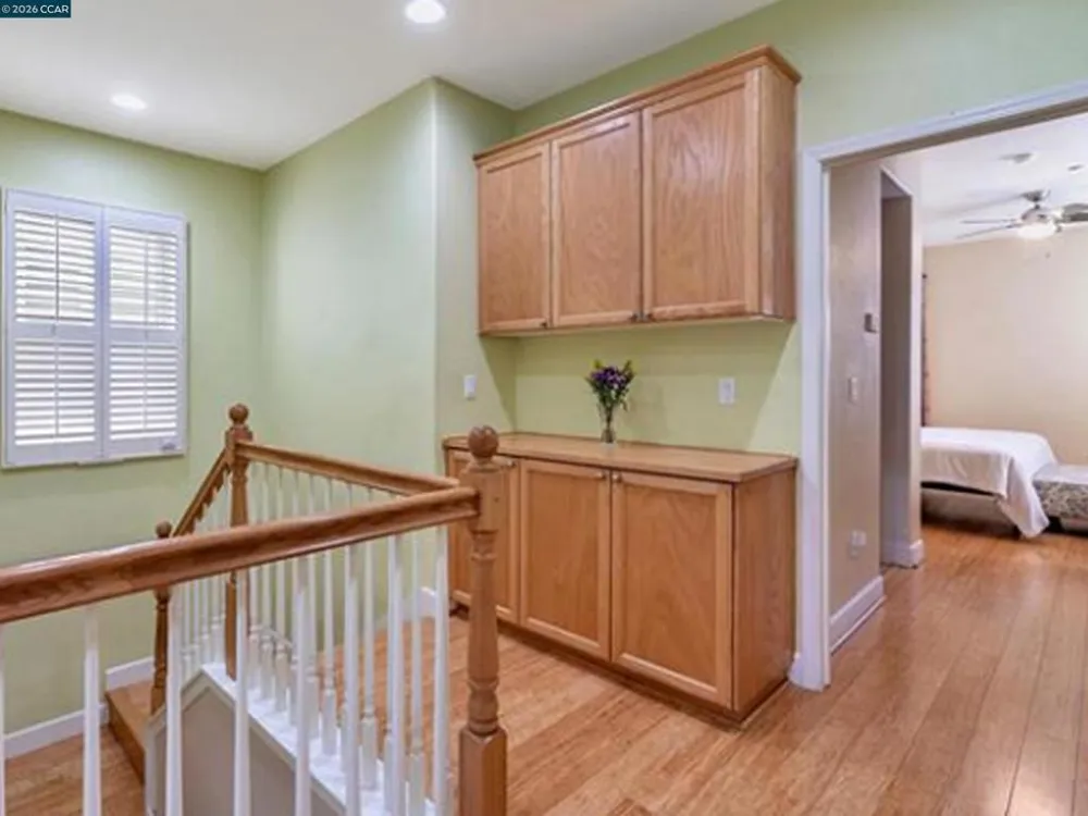 2036 SERRA LN Hercules, CA 94547