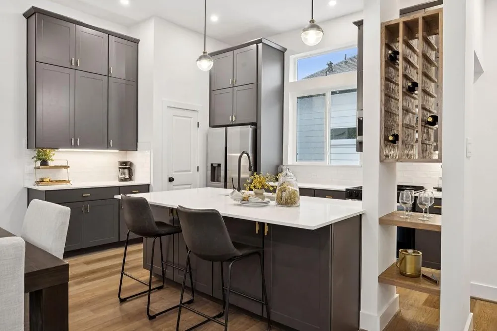 2121 Hoskins Drive #B