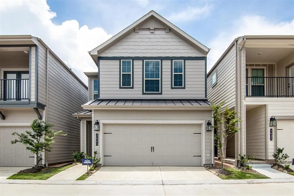 3421 Avondale View Drive