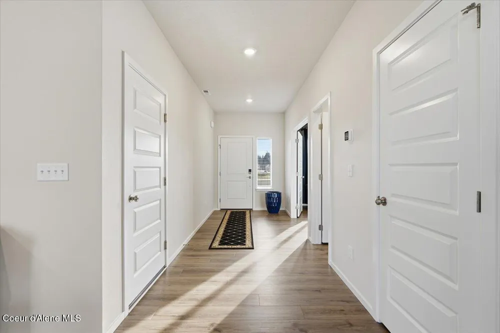 457 E Burdock Loop Hayden, ID 83835
