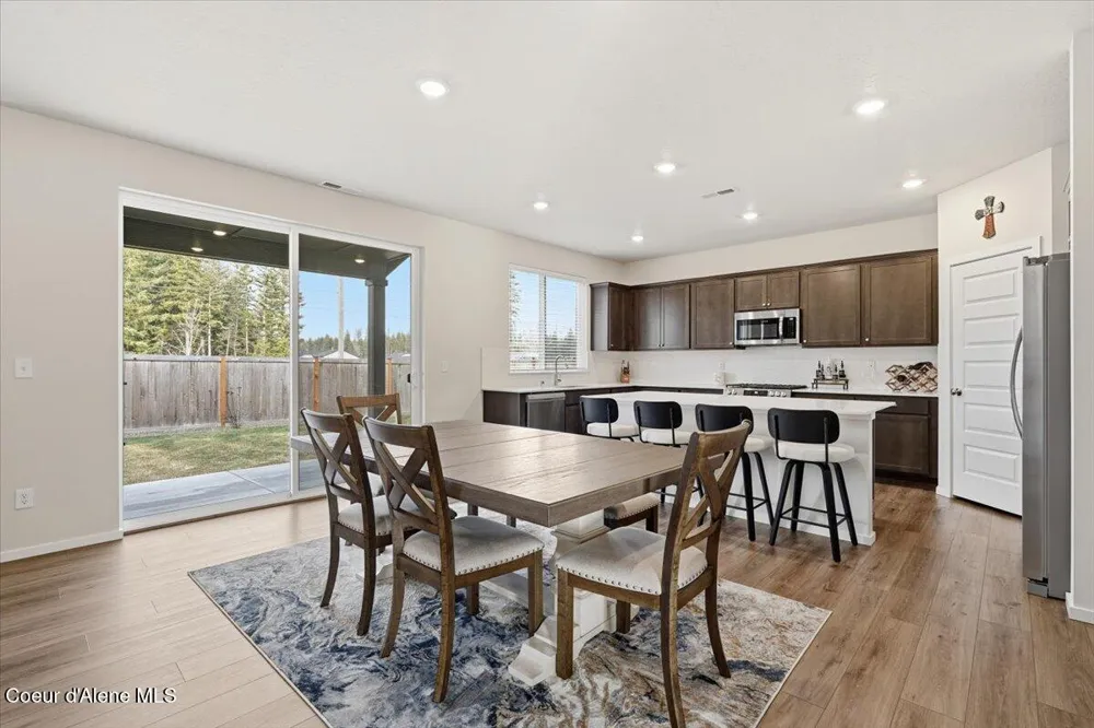 457 E Burdock Loop Hayden, ID 83835