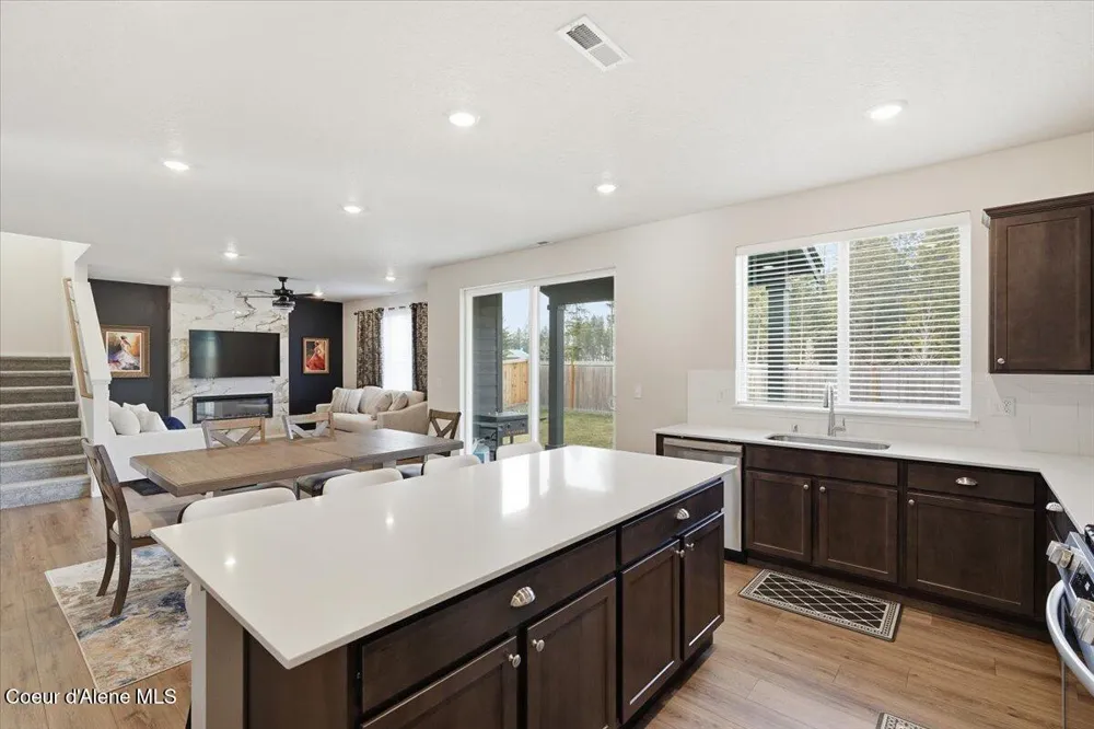 457 E Burdock Loop Hayden, ID 83835