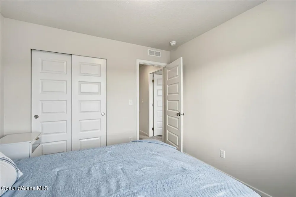 457 E Burdock Loop Hayden, ID 83835