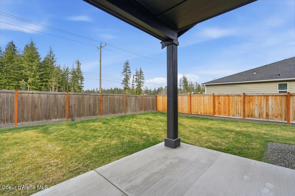 457 E Burdock Loop Hayden, ID 83835