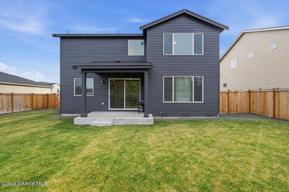 457 E Burdock Loop Hayden, ID 83835
