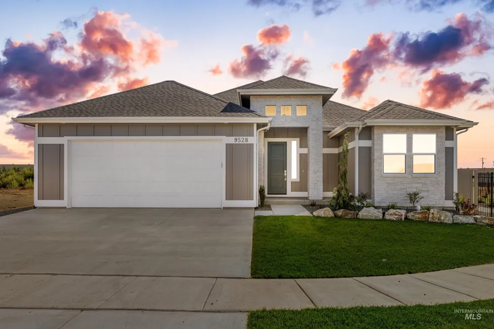 9528 Green Cottage Ave