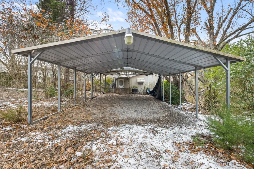 7155 County Road 144 Caldwell, TX 77836