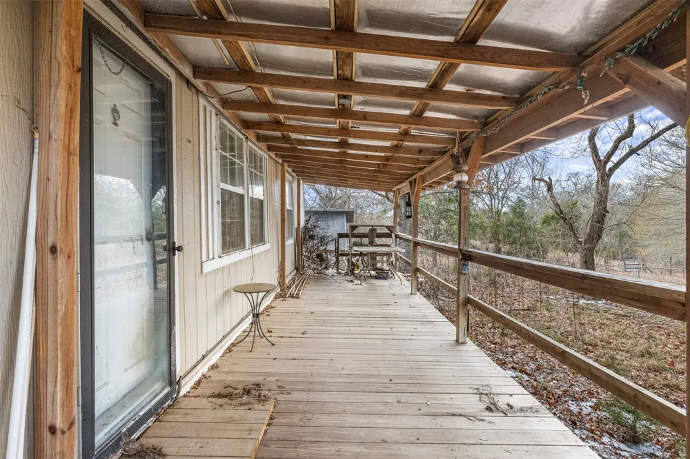 7155 County Road 144 Caldwell, TX 77836