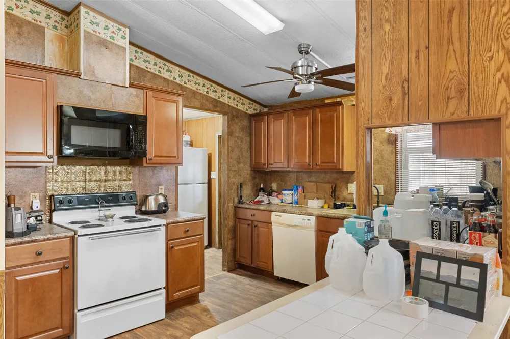 7155 County Road 144 Caldwell, TX 77836