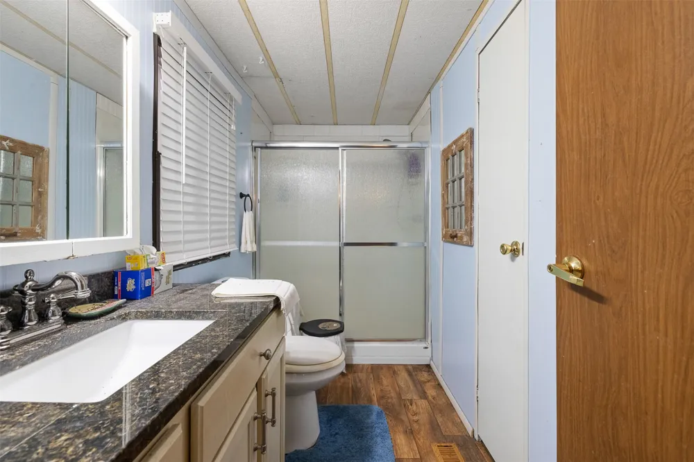 7155 County Road 144 Caldwell, TX 77836