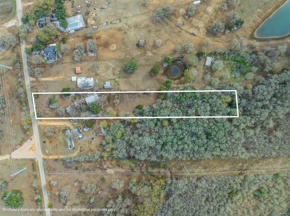 7155 County Road 144 Caldwell, TX 77836