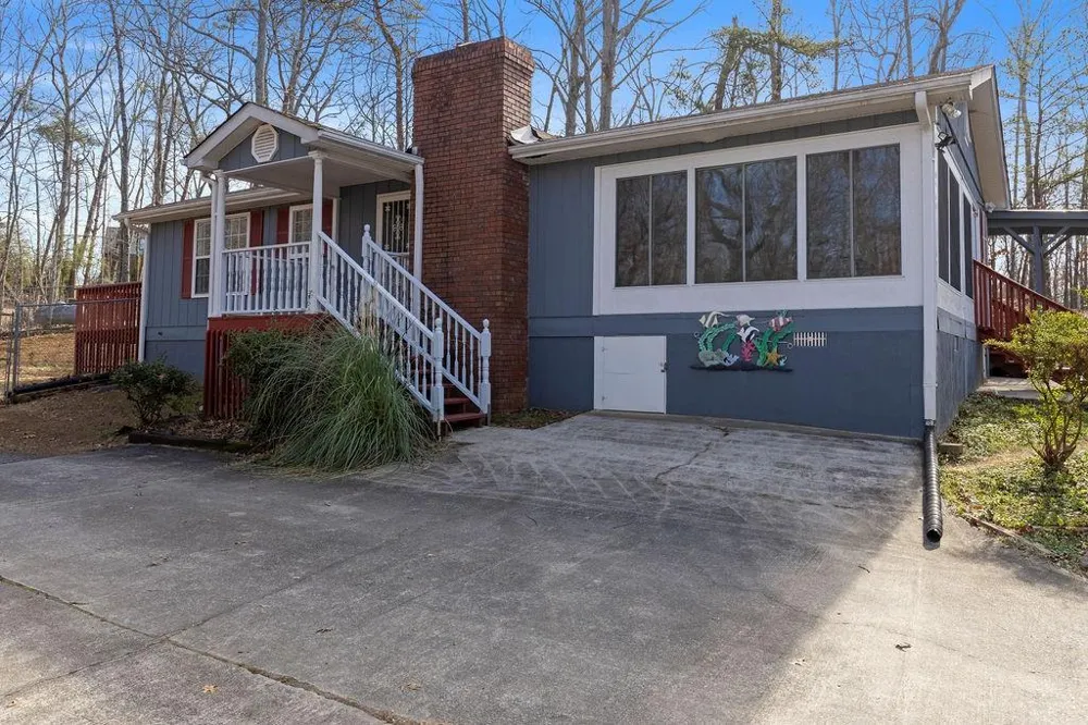 6449 Paradise Point Road