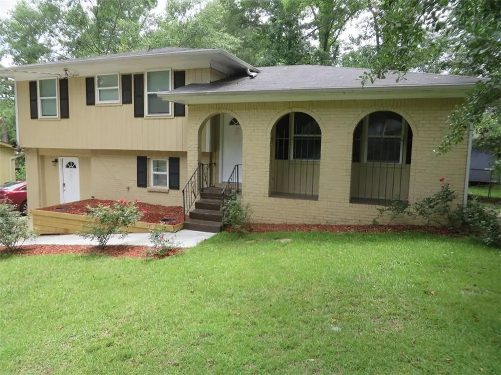 3755 Cedar Hurst Way